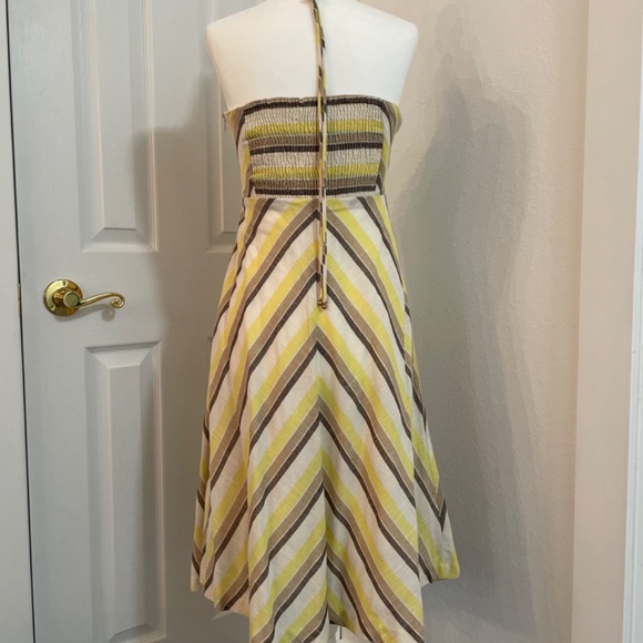 Halter top Yellow stripe Midi Sundress NWT - Picture 2 of 6